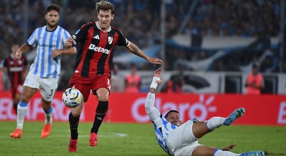 River le ganó a Racing  2-0 y sigue invicto en el ciclo Coudet