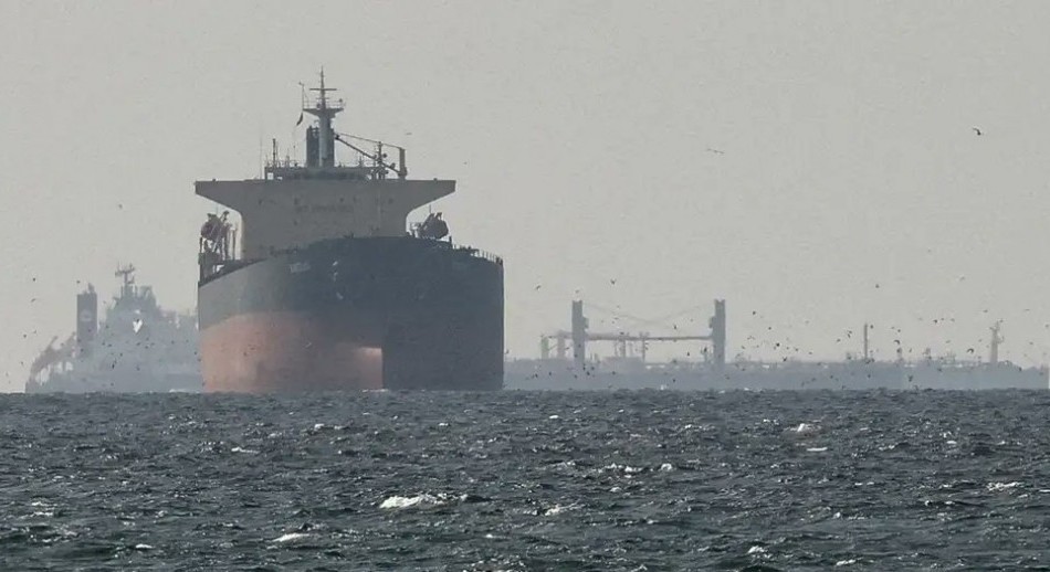 Irán anunció la reapertura del estrecho y se derrumba el precio del petróleo