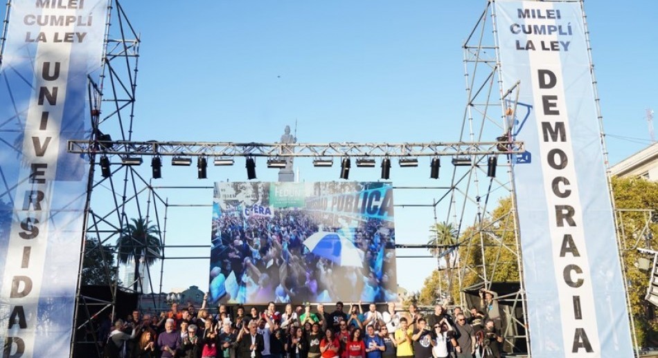 Multitudinaria Marcha Universitaria: pidieron el cumplimiento de la Ley de Financiamiento