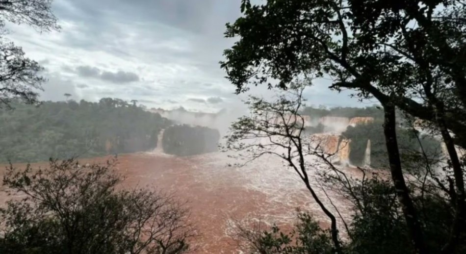 Reabre el Parque Nacional Iguazú tras la baja del río